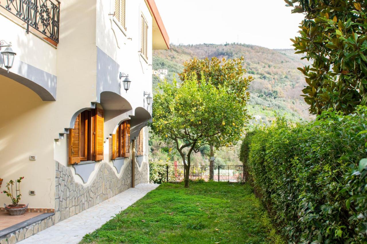 Villa Dei Fiori - Exclusive Villa With Garden In Sorrento Coast 维克艾库塞 外观 照片