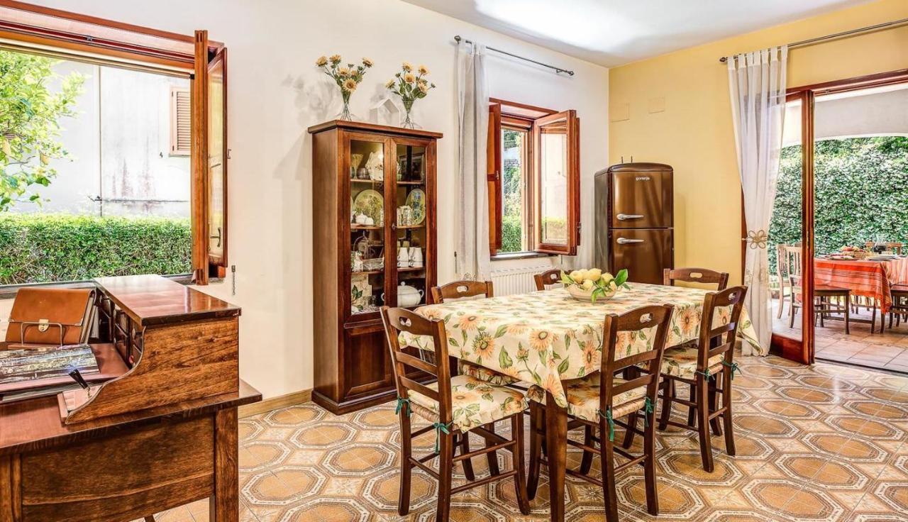 Villa Dei Fiori - Exclusive Villa With Garden In Sorrento Coast 维克艾库塞 外观 照片