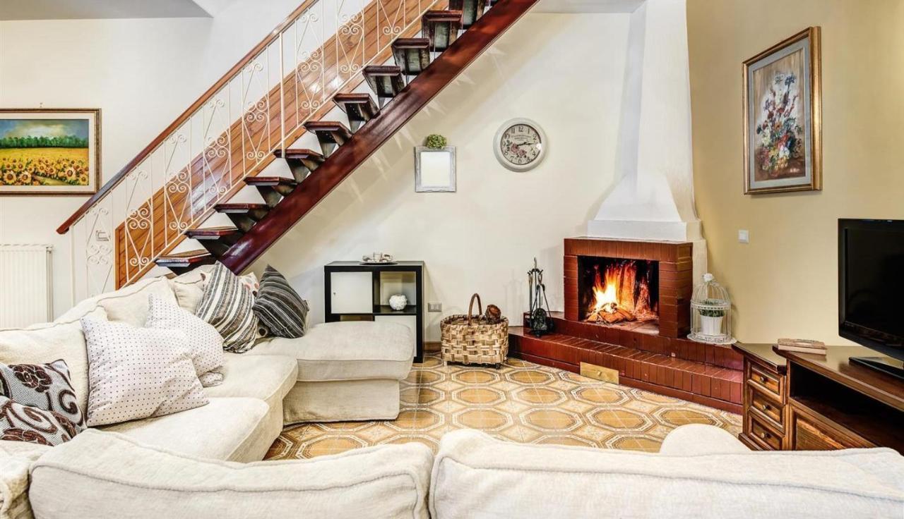 Villa Dei Fiori - Exclusive Villa With Garden In Sorrento Coast 维克艾库塞 外观 照片