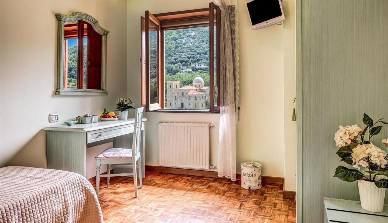Villa Dei Fiori - Exclusive Villa With Garden In Sorrento Coast 维克艾库塞 外观 照片